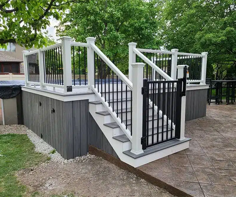 custom deck railing contractor chicago suburbs illinois