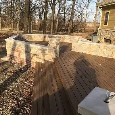 deck with seating walls slider2 1